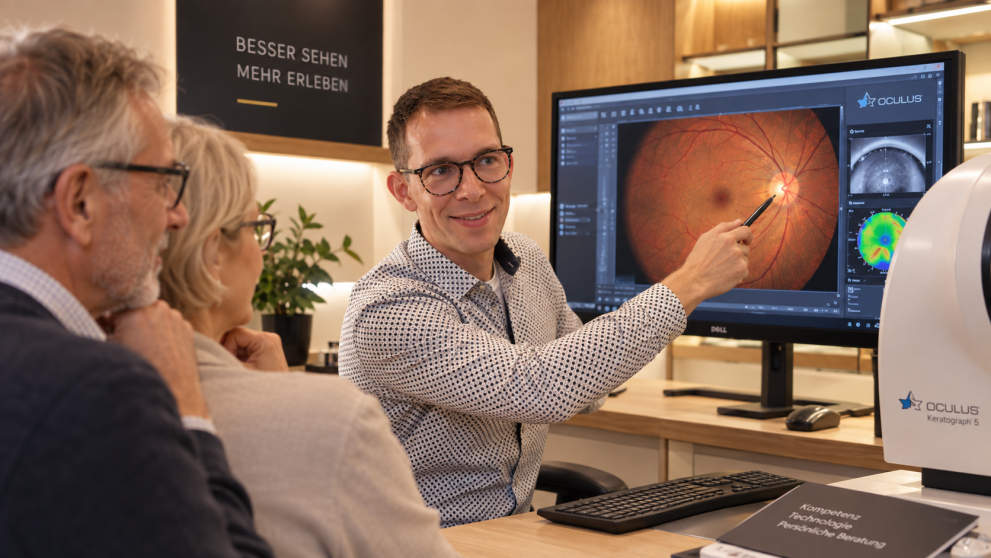 Netzhautanalyse und ber&uuml;hrungslose Augeninnendruckmessung bei Optik Sch&ouml;nauer