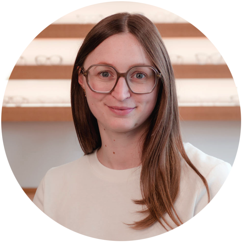 Augenoptikermeisterin Milena Schano